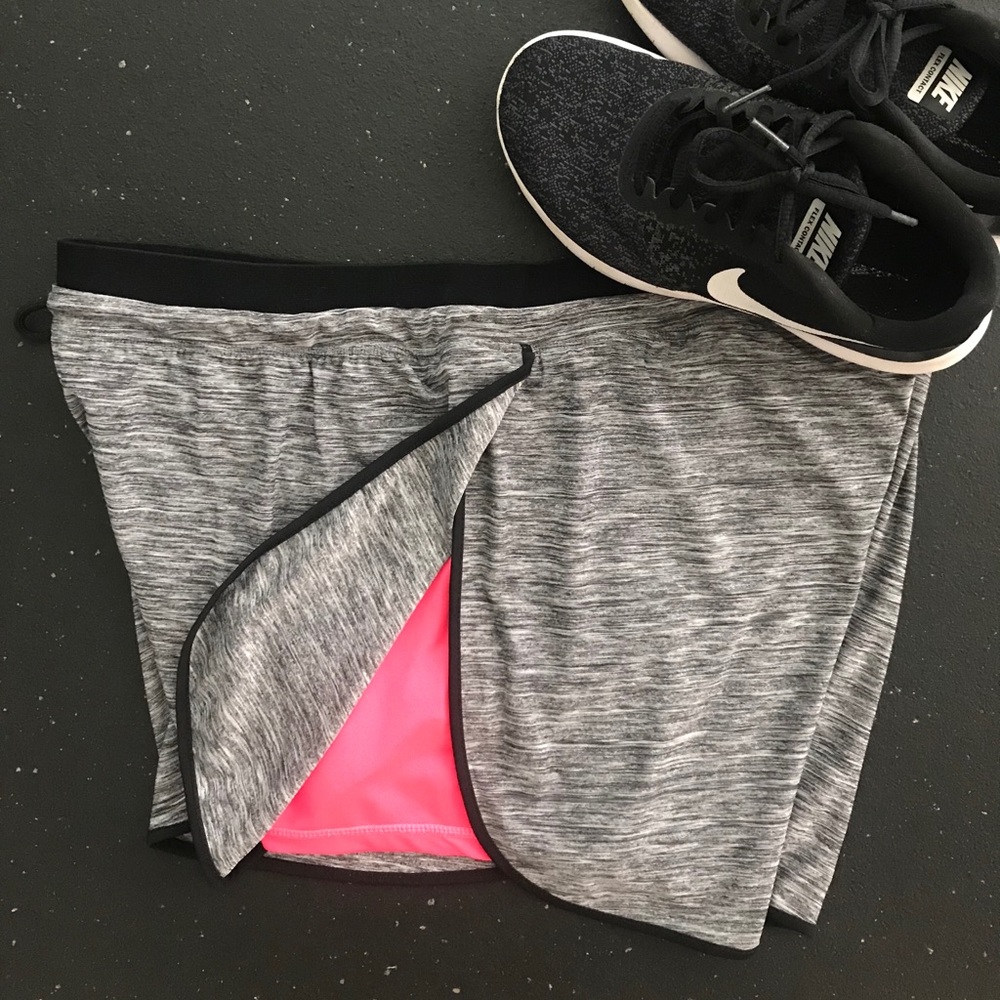 Neon pink/Black/Gray 2-in-1 Athletic Shorts - Picture 3 of 5